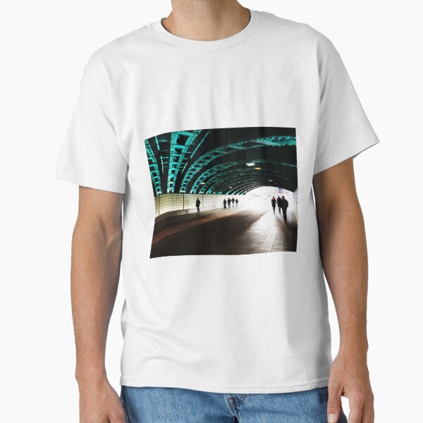 Under the bridge Classic T-Shirt