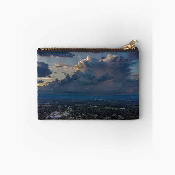 Artikelvorschau, Stormy Clouds entworfen und verkauft von Craig Kauzmann.