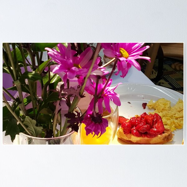Item preview, Desayuno Flores con Fresa - Fotografía Original designed and sold by JulienneJc.