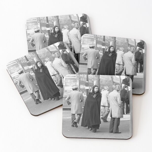 Item preview, r28 / finition 2023: l'Olivier Reporter Photo sur: 5 - Les Gens de Paris 1975  Okaio-Umin  Créations  Olavia-Olao designed and sold by o.okaïo.