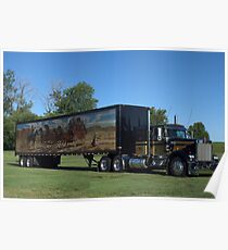1973 Kenworth W900 Schwarz und Gold Semi Truck Poster