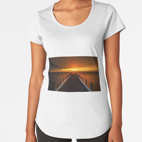 Premium Scoop T-Shirt