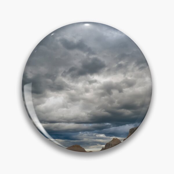 Artikelvorschau, Wolken in den Badlands von Brandon Cable entworfen und verkauft von BrandonArtWorld.