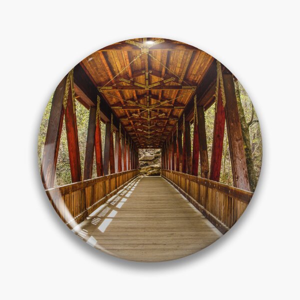 Artikelvorschau, Holzüberdachte Brücke aus alten Hölzern entworfen und verkauft von dbvirago.