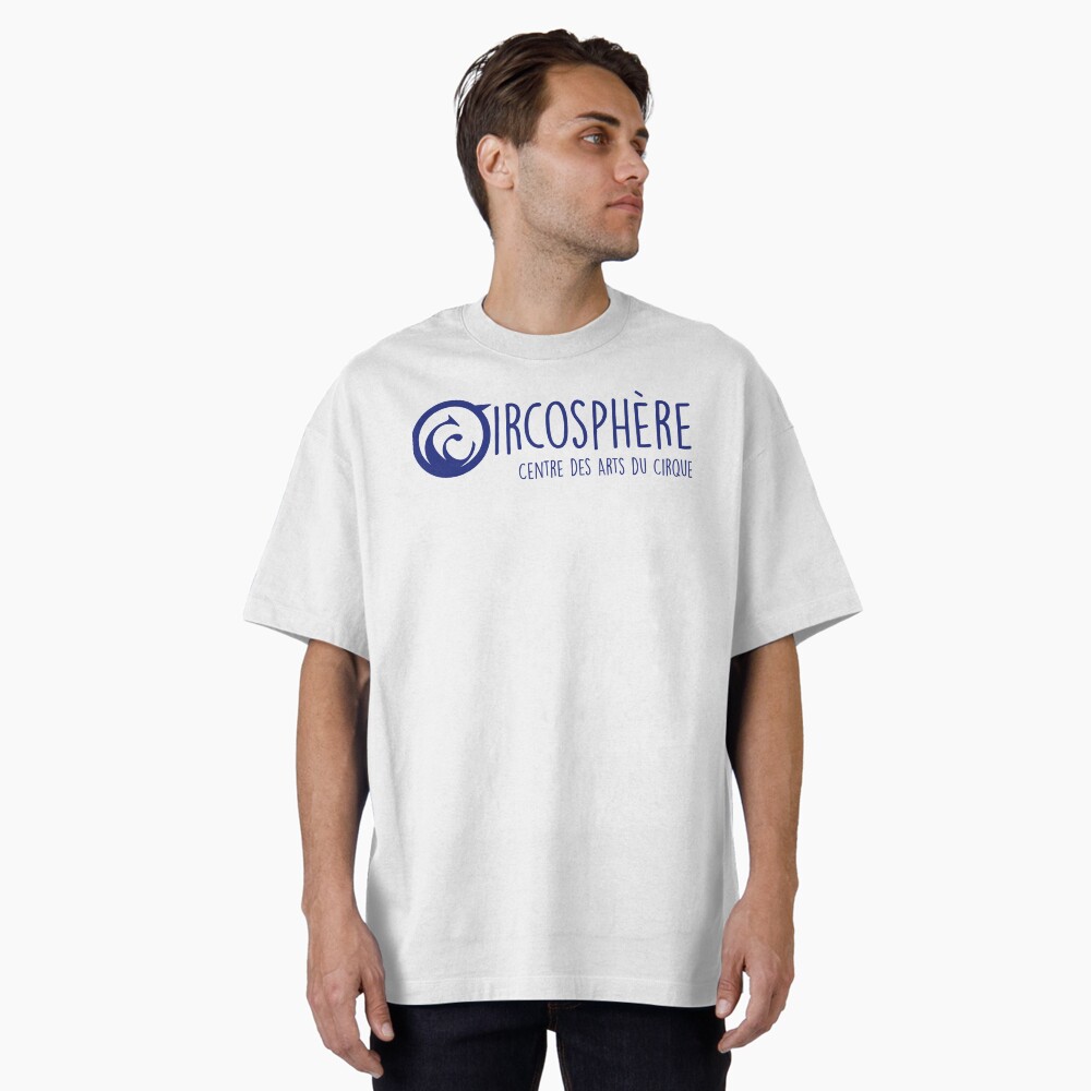 Aperçu de l'œuvre T-shirt oversize créée et vendue par Circosphere.
