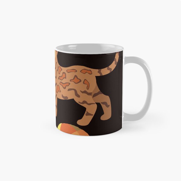 Artikelvorschau, Bengal-Katze und Tiko-Fische spielen Ball entworfen und verkauft von sandra-merch.