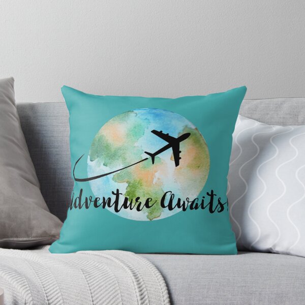 Artikelvorschau, Adventure Awaits Traveler entworfen und verkauft von BirdandPoppy.