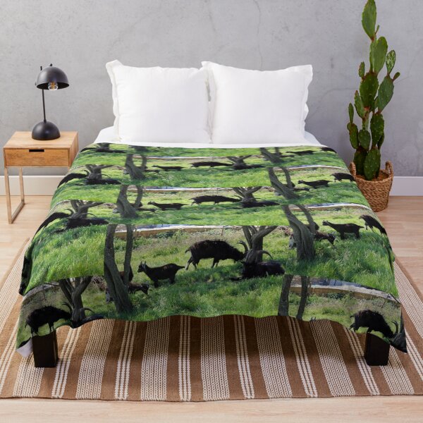 Item preview, familia de cabras designed and sold by pinkal.