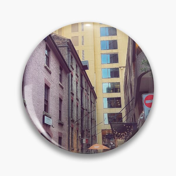 Artikelvorschau, Gotham City Alley Freitag am frühen Morgen entworfen und verkauft von goodieg.