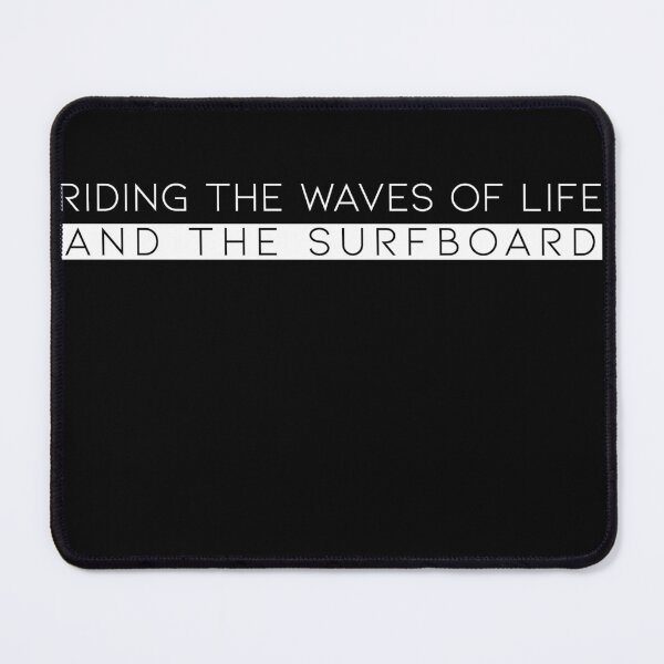 Aperçu de l'œuvre Surfer sur les vagues de la vie et sur la planche de surf créée et vendue par SKMDESIGN.