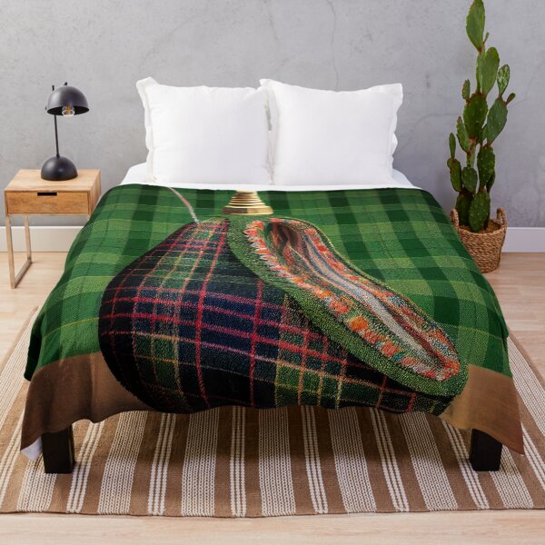 Aperçu de l'œuvre A Cucumbers Quivering Tassel on a Zigzag Tartan Digital Painting créée et vendue par CodeAndColors.