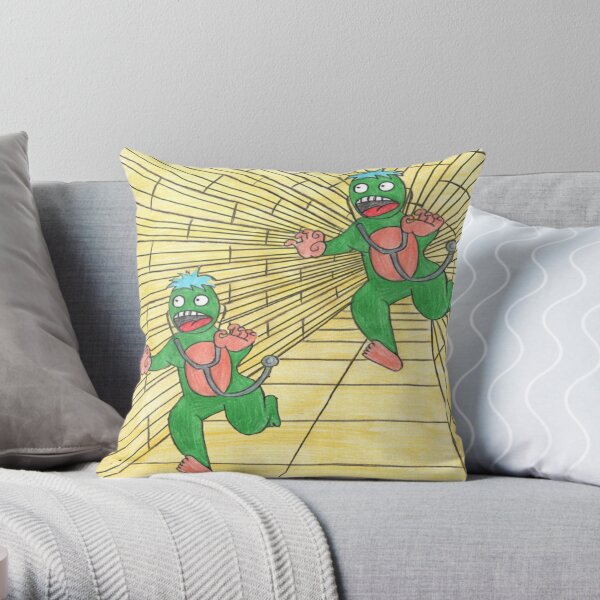 Two green aliens, chasing each other Throw Pillow