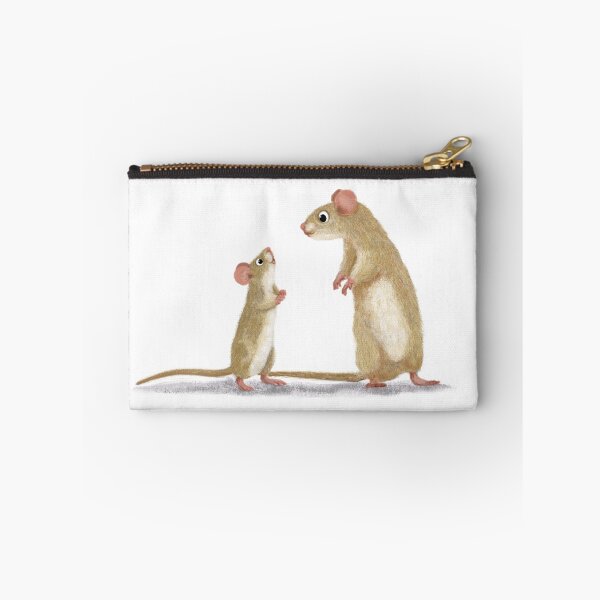 Artikelvorschau, Muttermaus und Babymaus küssen sich entworfen und verkauft von Fionna Bottema.