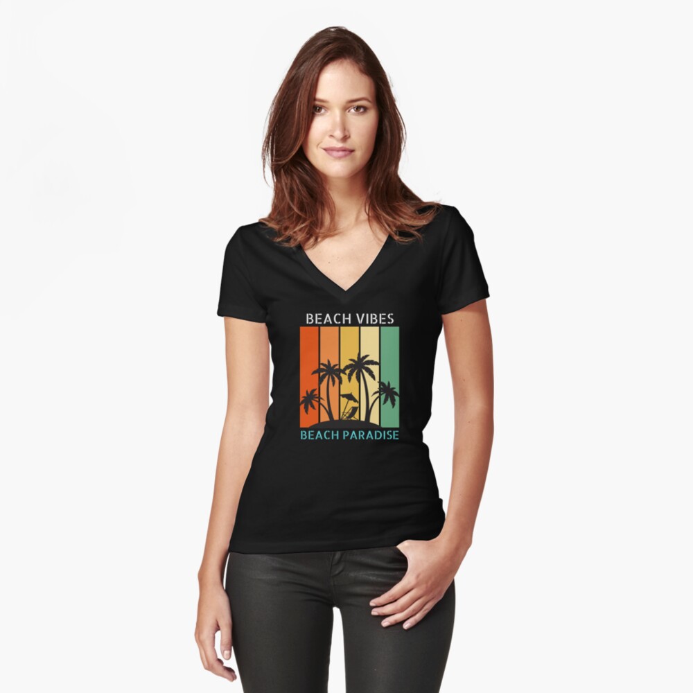 Aperçu de l'œuvre T-shirt moulant col V créée et vendue par merchbyzakariy.