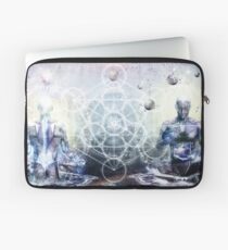 Experience So Lucid, Discovery So Clear Laptop Sleeve