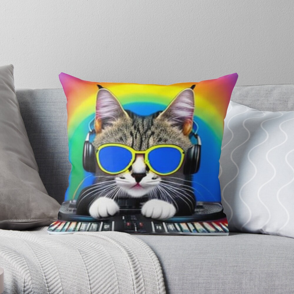 HOUSE CAT (Rainbow DJ Kitty) | Fitted T-Shirt