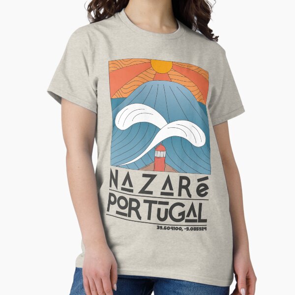 Aperçu de l'œuvre Nazaré Portugal Retro Travel créée et vendue par JDP--Designs.