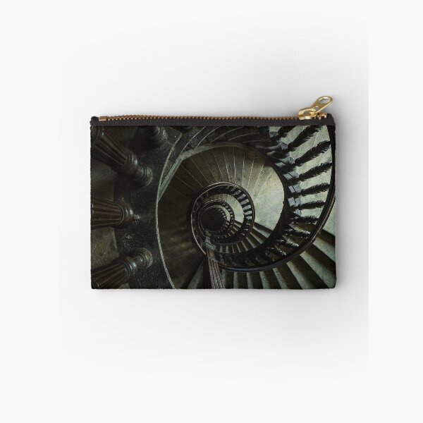 Aperçu de l'œuvre Escalier en bois en spirale marron créée et vendue par JBlaminsky.