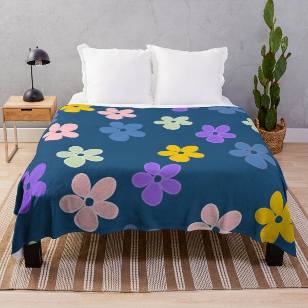 Aperçu de l'œuvre Flower in navy blue créée et vendue par paulabidiman.