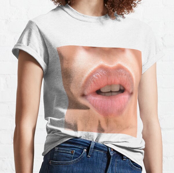 Mouth, os, jaws, gob, trap, kisser Classic T-Shirt