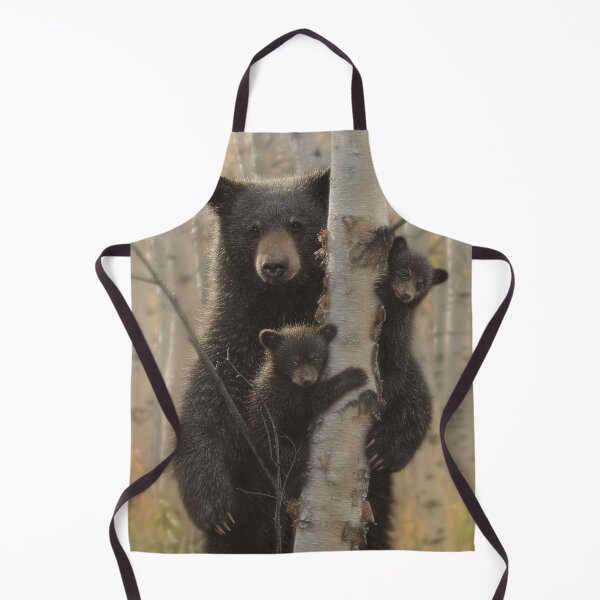 Aperçu de l'œuvre Mère ours noir et petits "Mama Bear" créée et vendue par Collin Bogle.