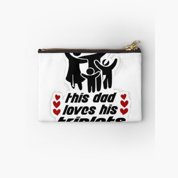 Aperçu de l'œuvre Tee-shirt ce papa aime ses triplés créée et vendue par Designs248877.