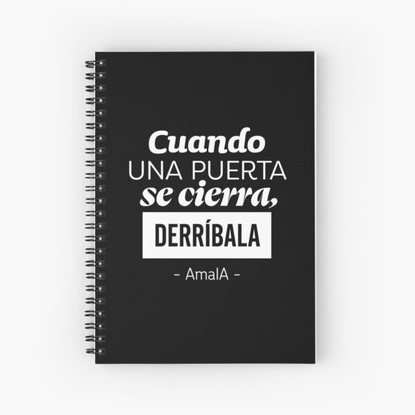 Vista previa del artículo con la obra «Cuando una puerta se cierra, derríbala», diseñado y vendido por Biotopía Shop.
