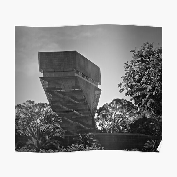 De Young Museum in Black and White Poster