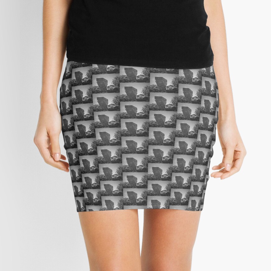 De Young Museum in Black and White Mini Skirt