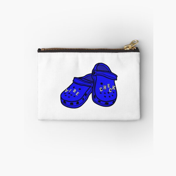 Aperçu de l'œuvre Crocs à carreaux Vibe bleus créée et vendue par HilaryBeatrixen.
