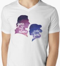 Camiseta para hombre de cuello en v Reylo - No estás solo | Tampoco lo son ustedes