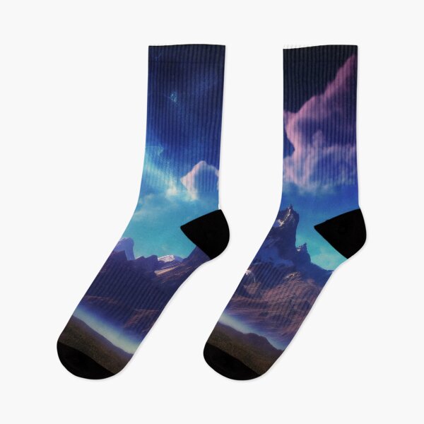 Artikelvorschau, Nebula Ridge - Starry mountain night  entworfen und verkauft von Transcendance.