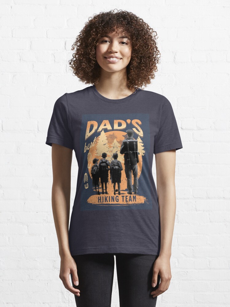 Disover Dads hiking team fathers day, dads squad | Essential T-Shirt 