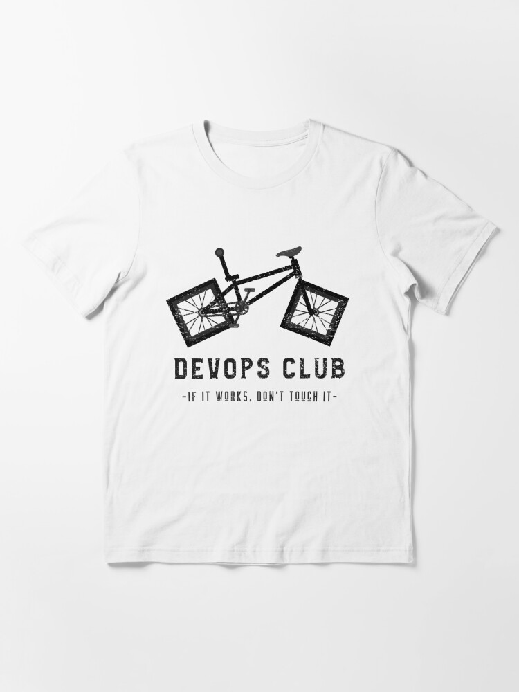 DevOops I did it again IT cat devops engineer Essential T-Shirt