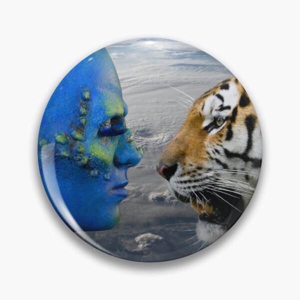Artikelvorschau, TIGER / ALIEN GEGENÜBER entworfen und verkauft von Kezzie Prints.