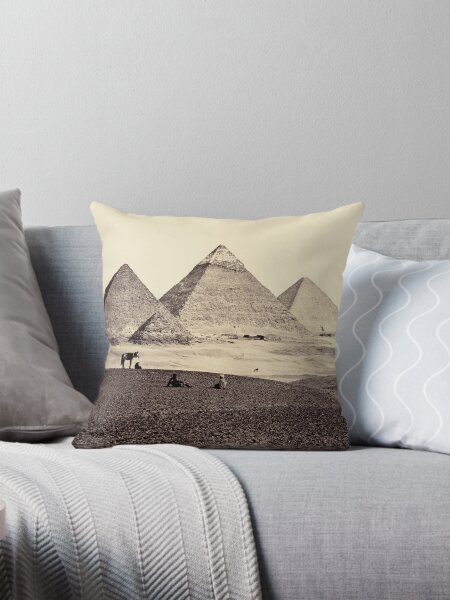 Artikel-Vorschau von Die Pyramiden von El-Geezeh, von Südwesten, 1858, designt und verkauft von kathrynhw.