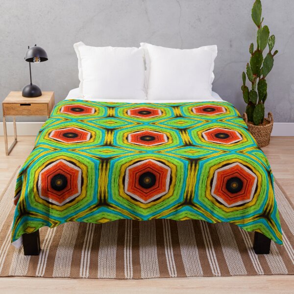 Artikelvorschau, Brightly Dyed Colorful Fabric Kaleidoscope Pattern 16 entworfen und verkauft von Swabcraft.