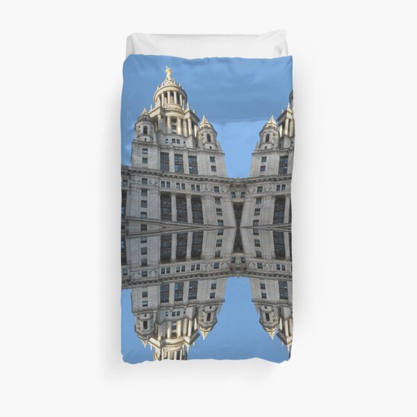  Architectural fantasies on the theme of Manhattan Duvet Cover