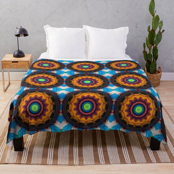 Artikelvorschau, Brightly Dyed Colorful Fabric Kaleidoscope Pattern 46 entworfen und verkauft von Swabcraft.