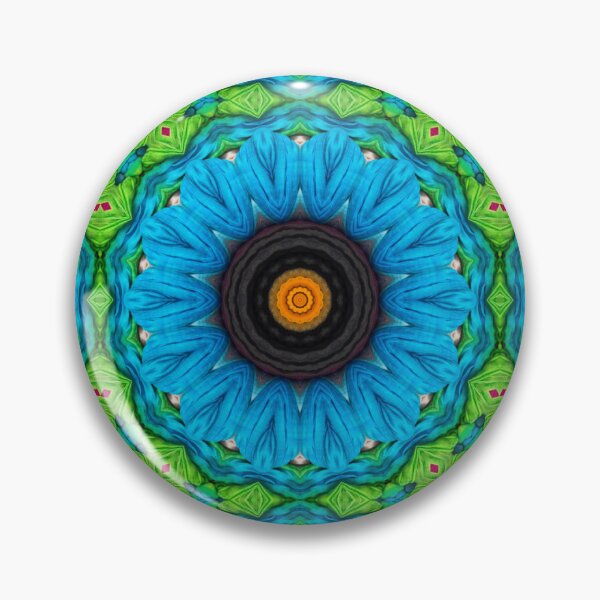 Artikelvorschau, Brightly Dyed Colorful Fabric Kaleidoscope Pattern 48 entworfen und verkauft von Swabcraft.