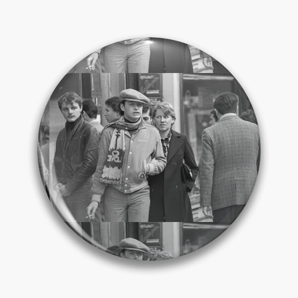 Item preview, r19 / finition 2023 - Olivier Reporter Photo sur: 11 the  Best - Les Gens de Paris 1975 Okaio-Umin Créations Olavia-Olao designed and sold by o.okaïo.