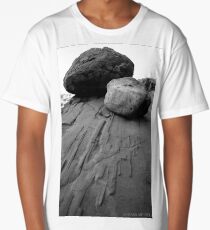 BOULDERS Long T-Shirt