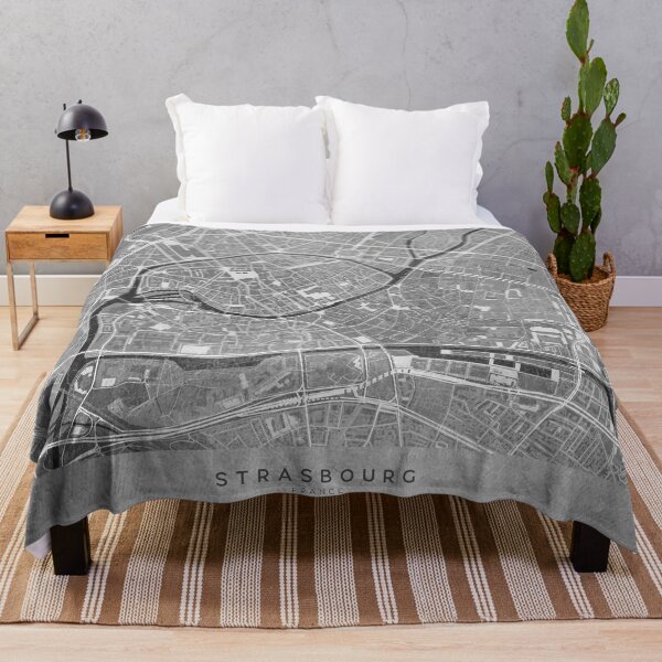 Artikelvorschau, Map of Strasbourg downtown (France) in gray vintage style entworfen und verkauft von blursbyai.