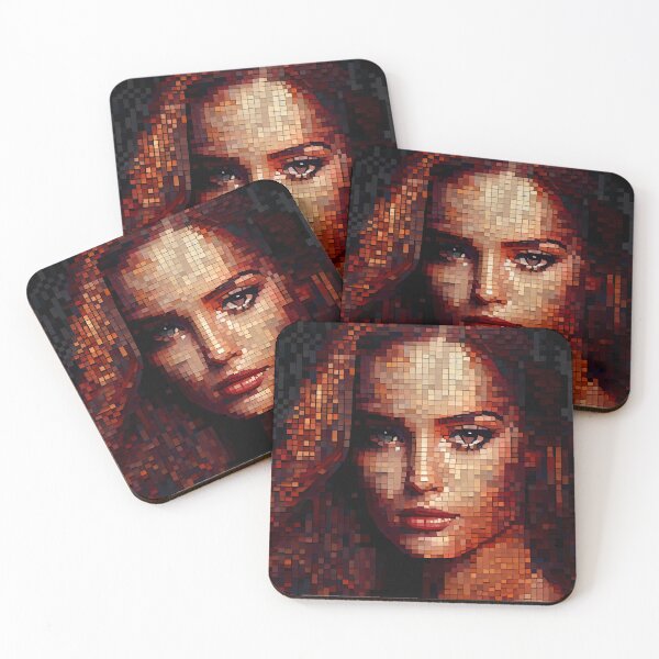 Artikelvorschau, Female Portrait : Pixelated entworfen und verkauft von MTJ-Mushrooms.
