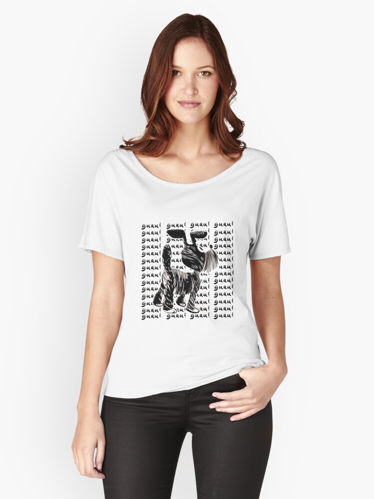 Imagen 1 de 3, Camiseta ancha con la obra Perros y huellas , diseñada y vendida por bertelv.