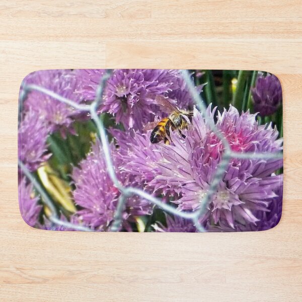 Item preview, Buzzy Bee designed and sold by seventySIXart&photo .