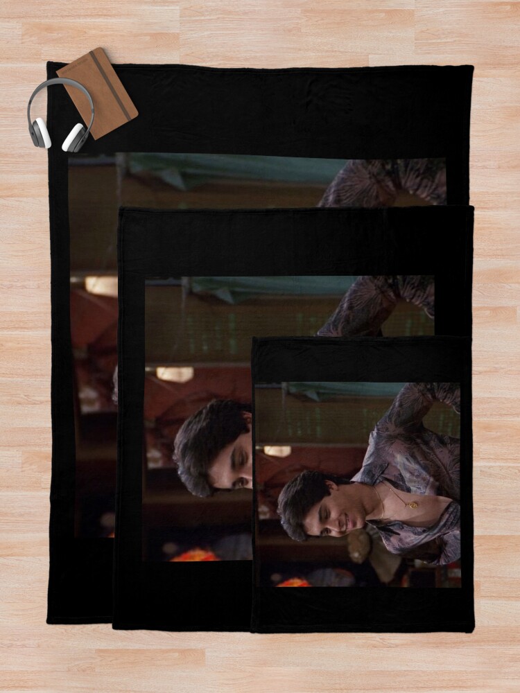 Imagen 5 de 6, Manta con la obra Fez, That 70s Show, diseñada y vendida por R-uby.