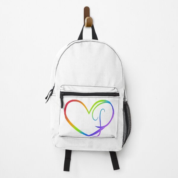 Aperçu de l'œuvre Monogram P in Heart (Rainbow Outline) créée et vendue par LancelotDesigns.