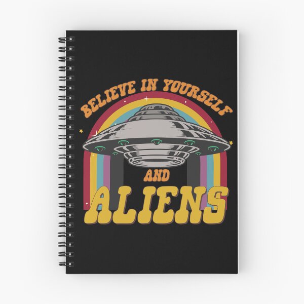 Aperçu de l'œuvre Croyez en vous et aux extraterrestres OVNI créée et vendue par printify.