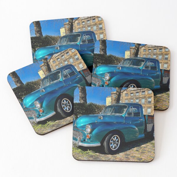 Artikelvorschau, Vintage-Pick-up-Truck, der ganz glamourös aussieht entworfen und verkauft von Discovery-Gifts.